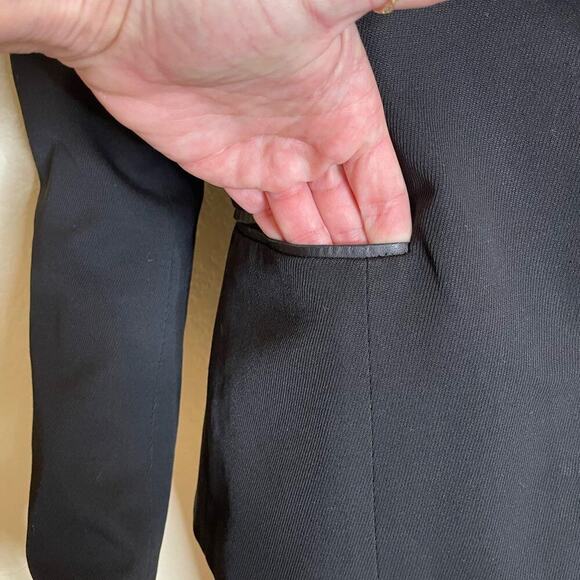 Tahari black blazer jacket with single closure or can be worn open business SZ 2 - Picture 9 of 12